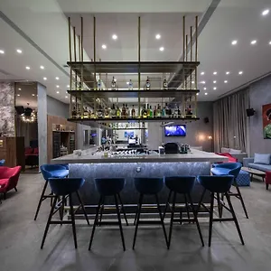 De 4*, Beirut Lebanon